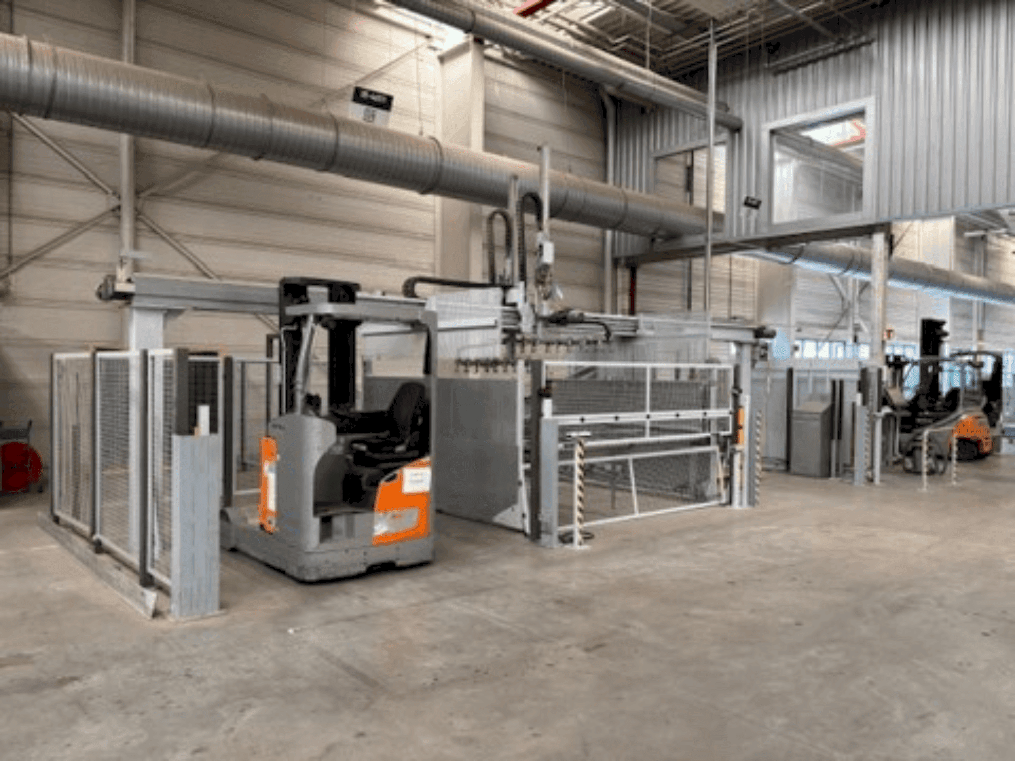 Vue de face de la machine LIGMATECH VKF-100/25/13/R/2/1