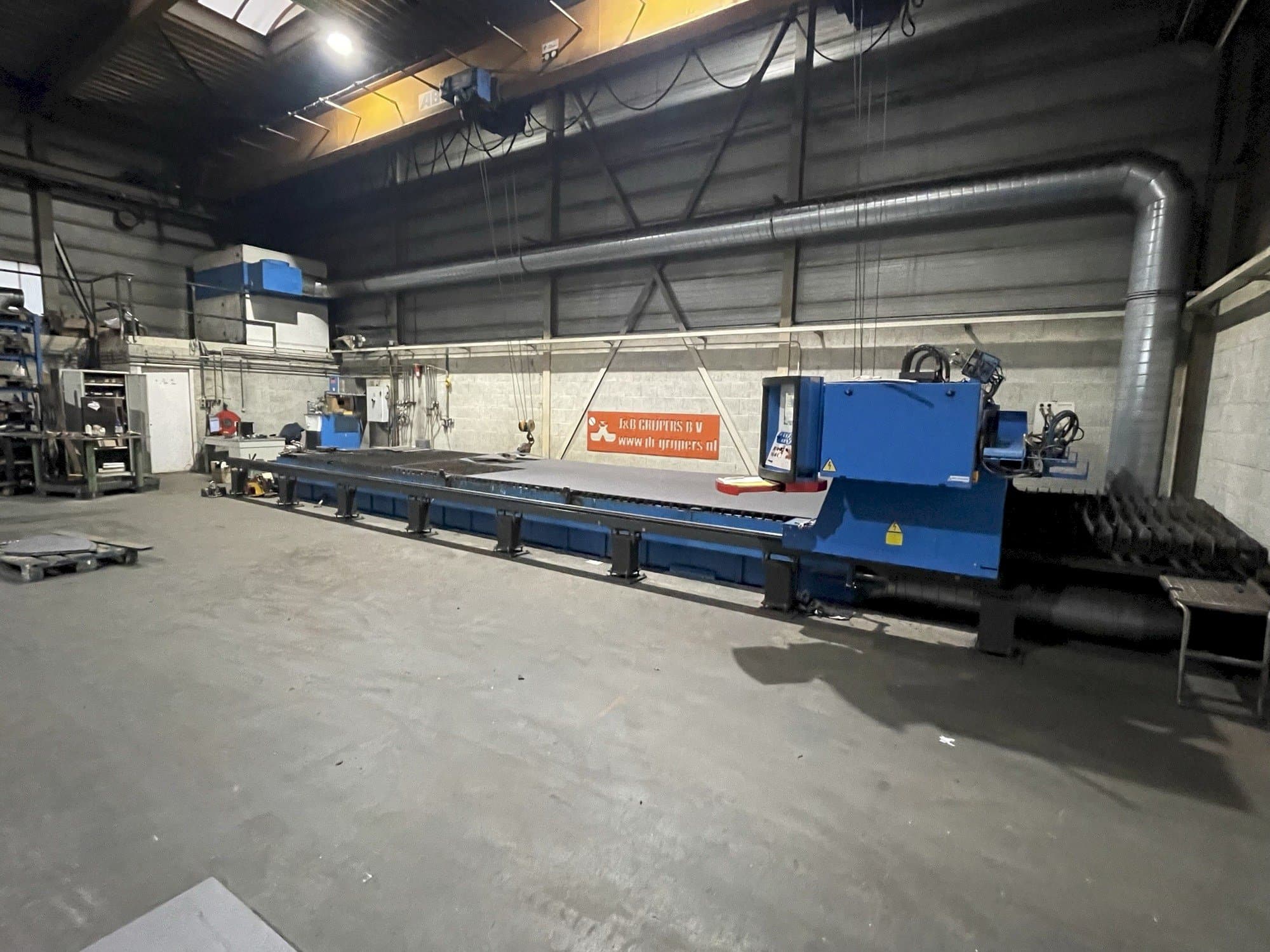 Vue de face de la machine SAF Air liquide Oxytome 25HPC