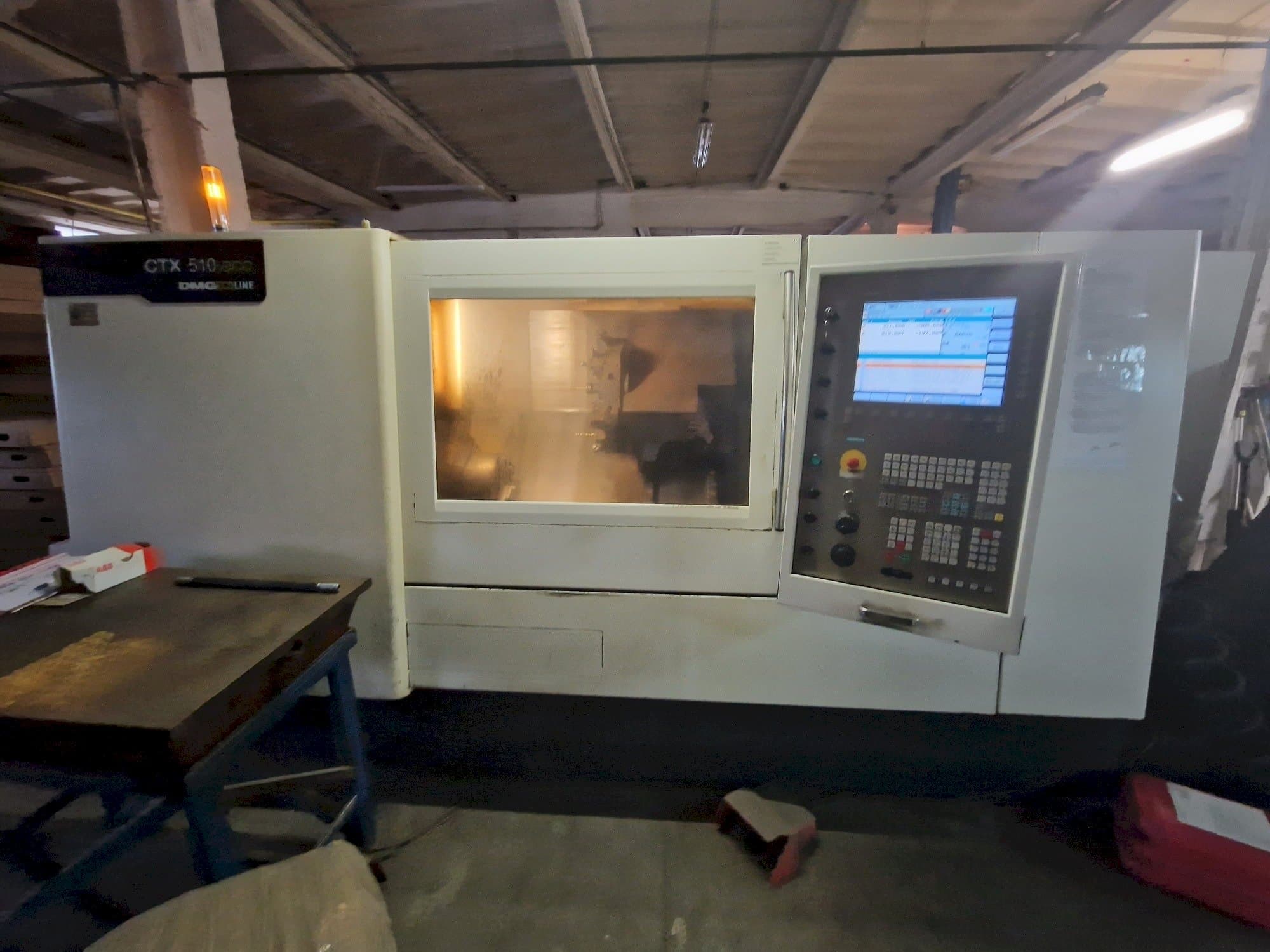 Vue de face de la machine DMG CTX 510 eco