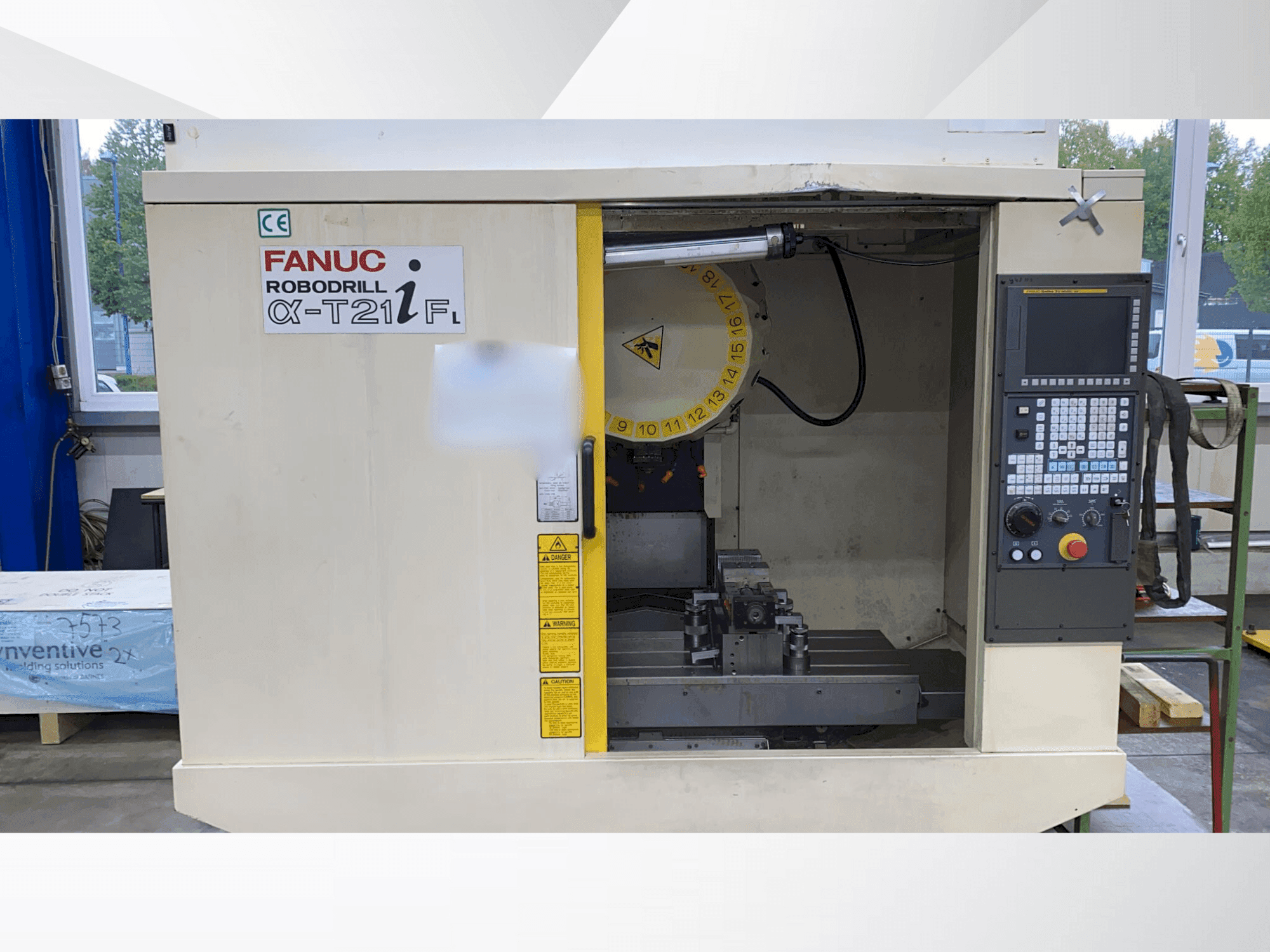 Vue de face de la machine FANUC a-T21iFL