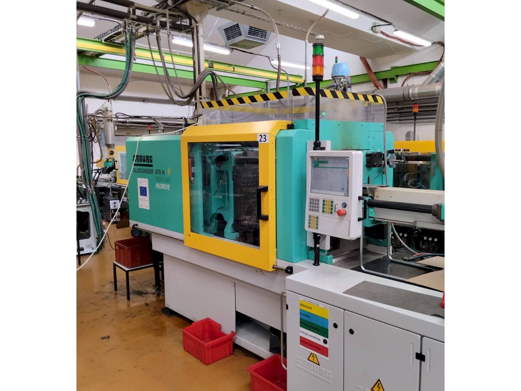Vue de face de la machine Arburg 470 H 1000-290