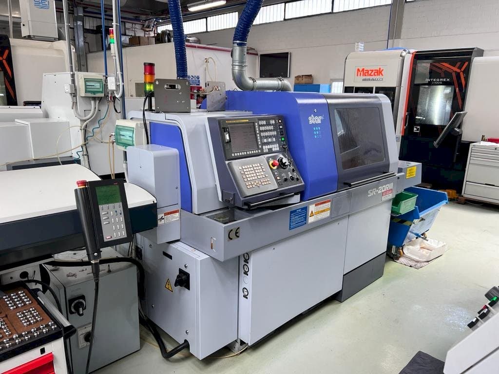 Vue de face de la machine Star SR-20RIII