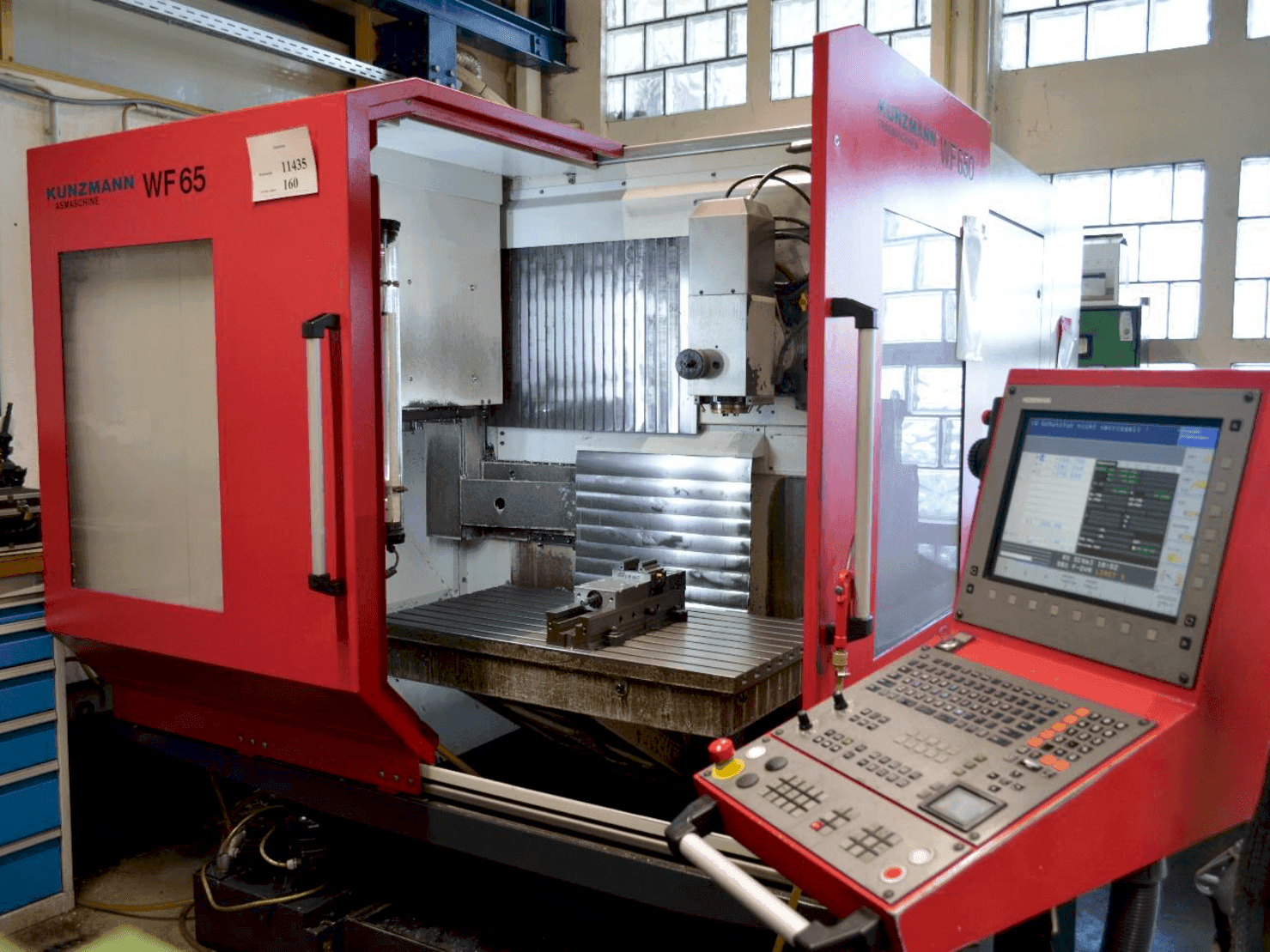 Vue de face de la machine KUNZMANN WF650