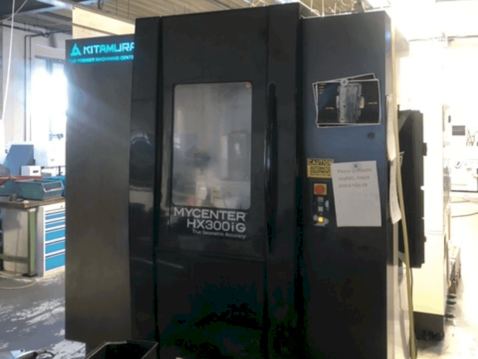 Vue de face de la machine Kitamura HX300iG