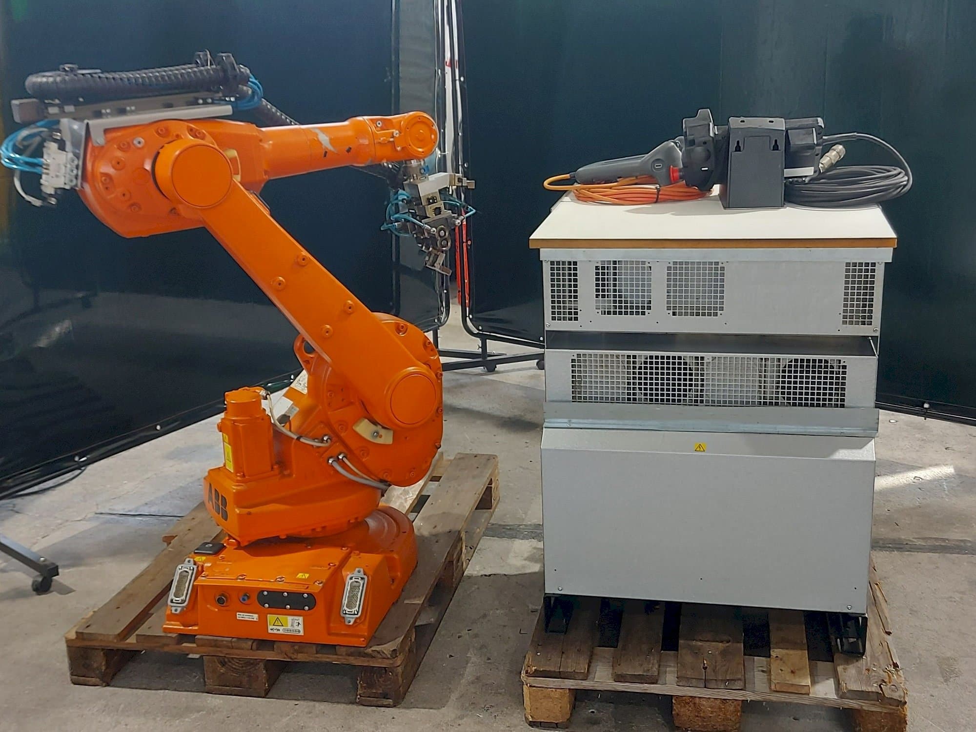 Vue de face de la machine ABB IRB1600