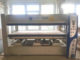 Vue de face de la machine ORMA NPC/DIGIT 6/90