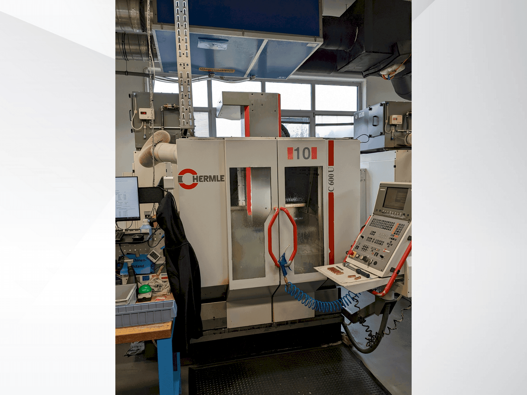 Vue de face de la machine HERMLE C600U