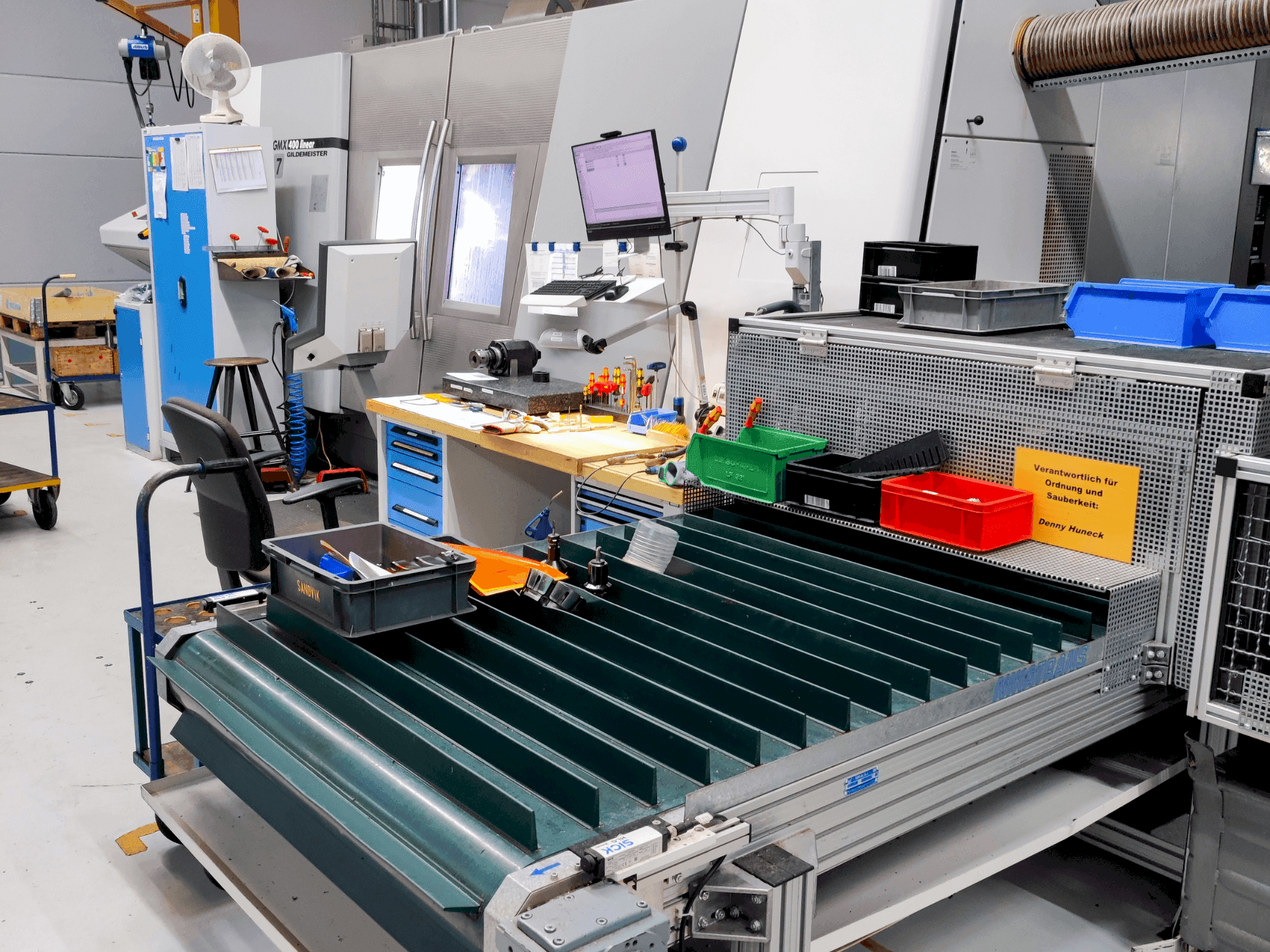 Vue de face de la machine DMG GMX 400l Stange