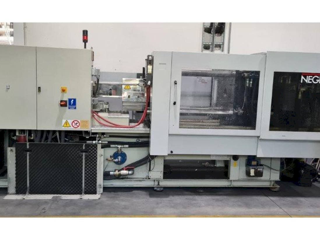 Vue de face de la machine Negri Bossi V210