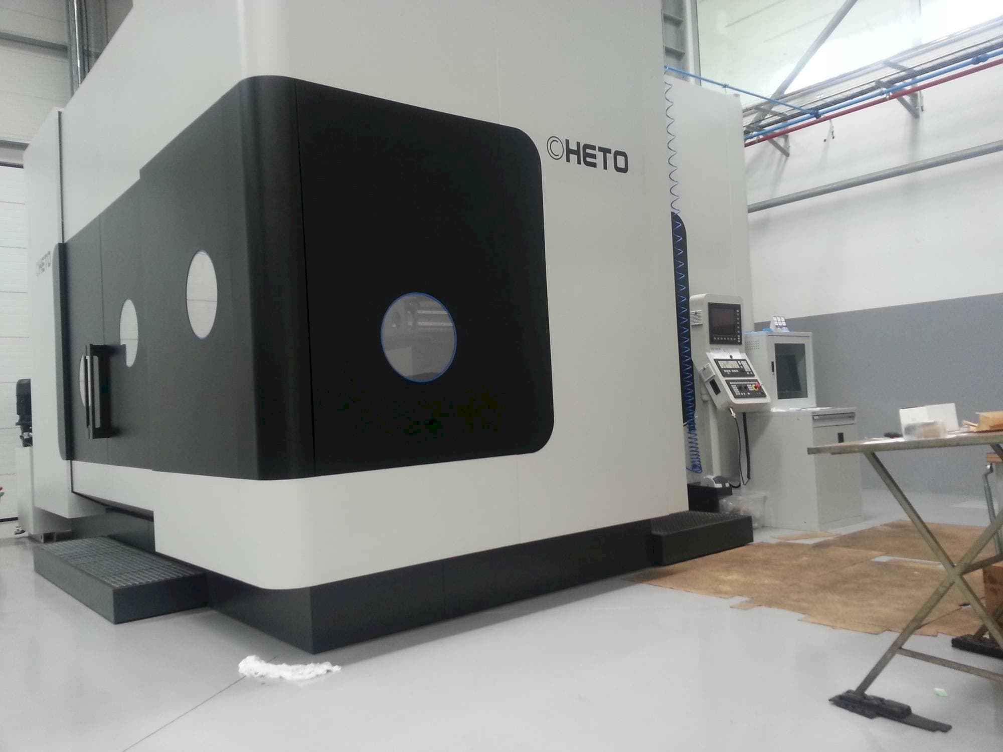 Vue de face de la machine CHETO IX3000