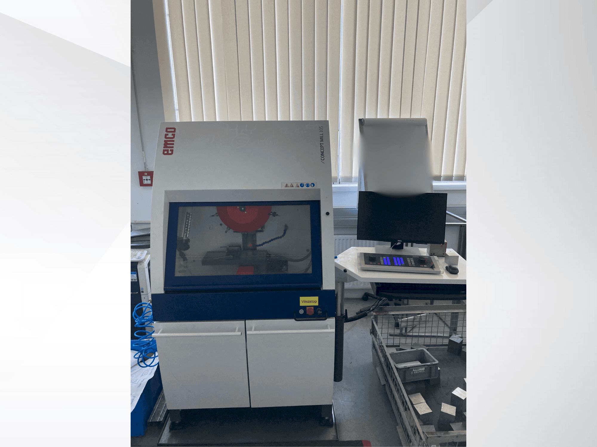 Vue de face de la machine EMCO Concept Mill 105