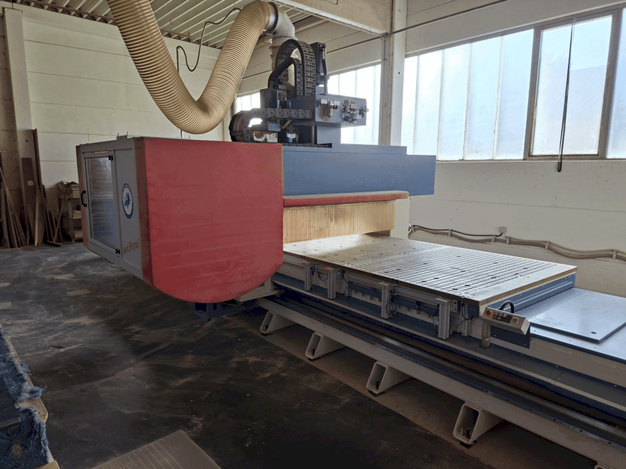 Vue de face de la machine MKM UNI Portal 50/15 RO