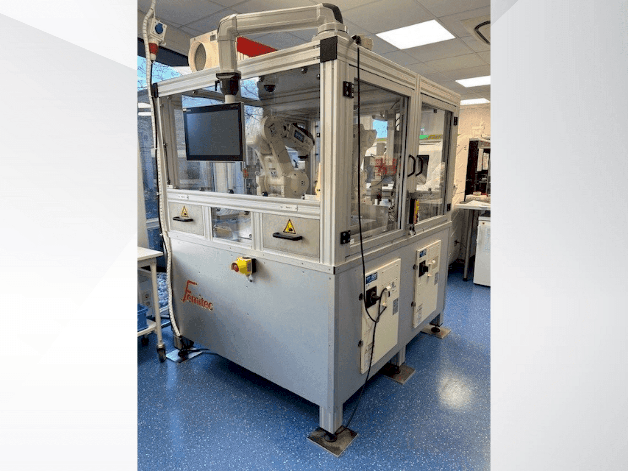 Vue de face de la machine FEMITEC 134101