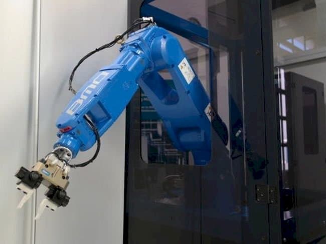 Vue de face de la machine BMO LR5