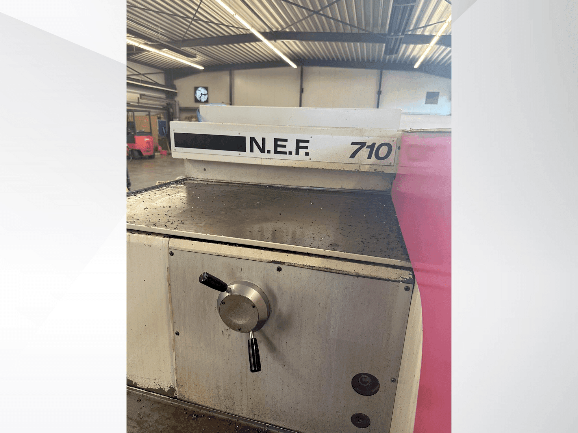 Vue de face de la machine Gildemeister Gildemeister NEF 710