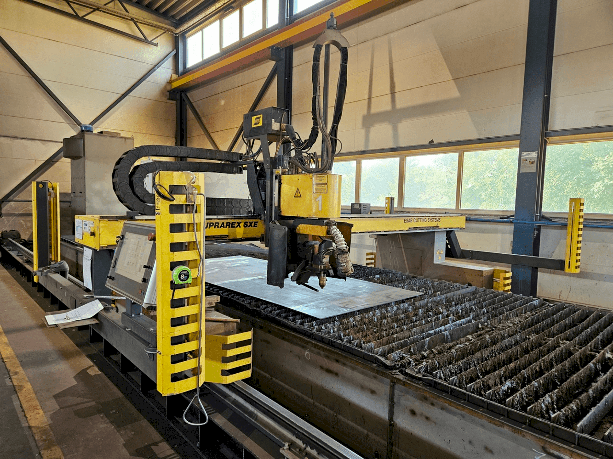 Vue de face de la machine ESAB Suprarex SXE HD 4000 230 V