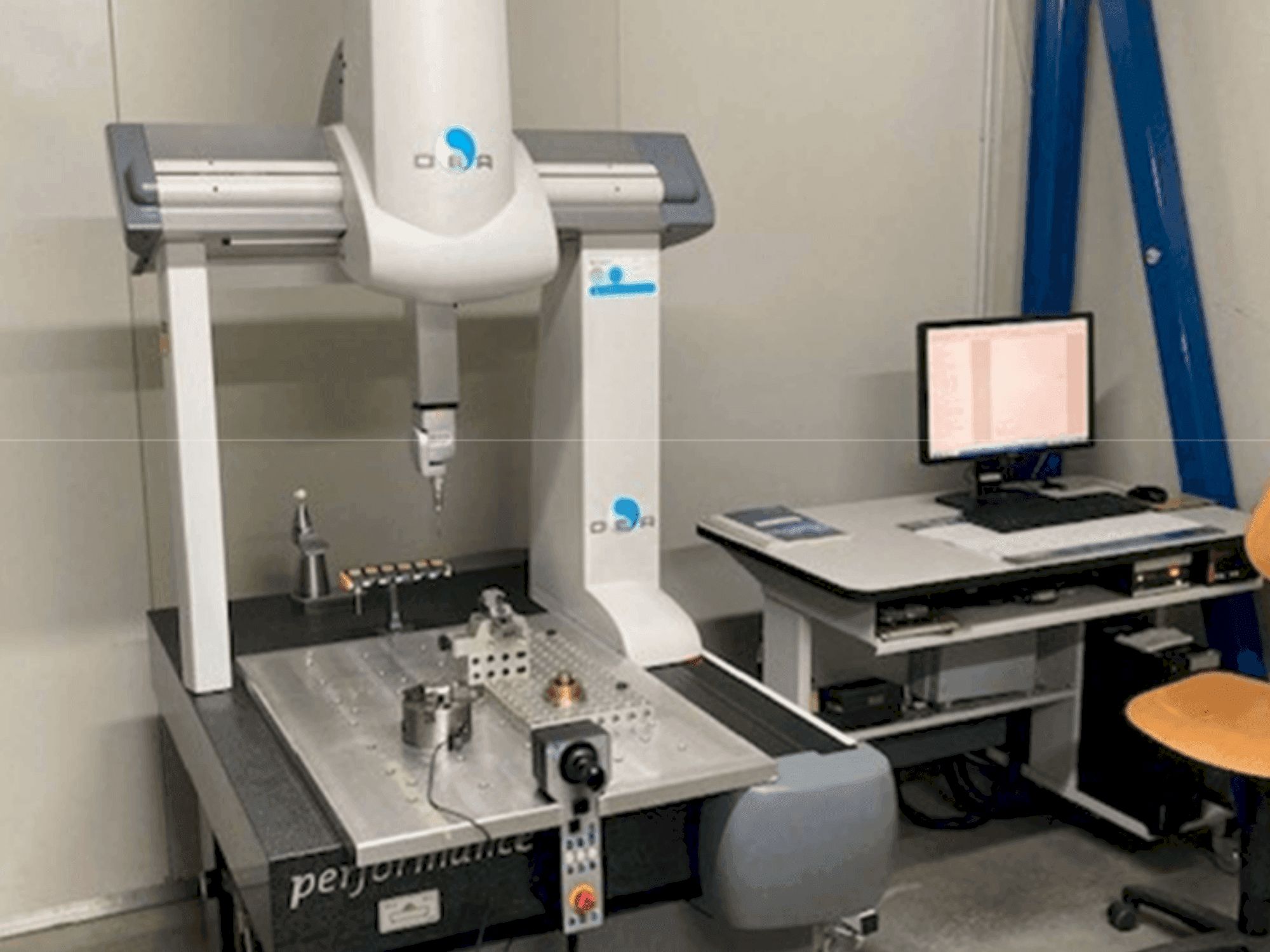 Vue de face de la machine DEA Global 050705 Performance