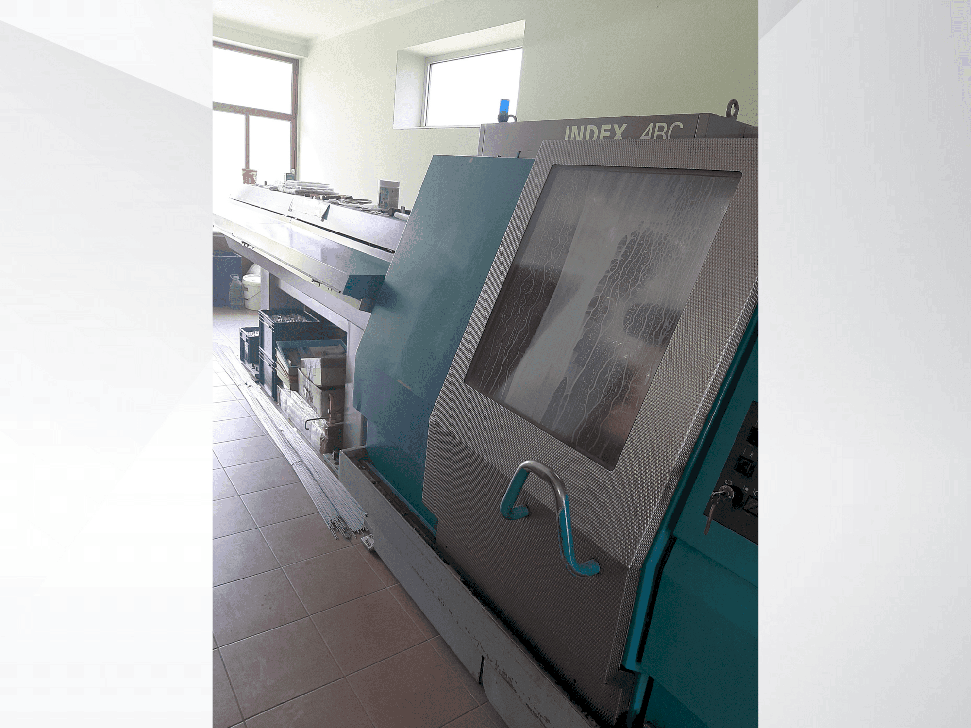 Vue de face de la machine Index ABC 42