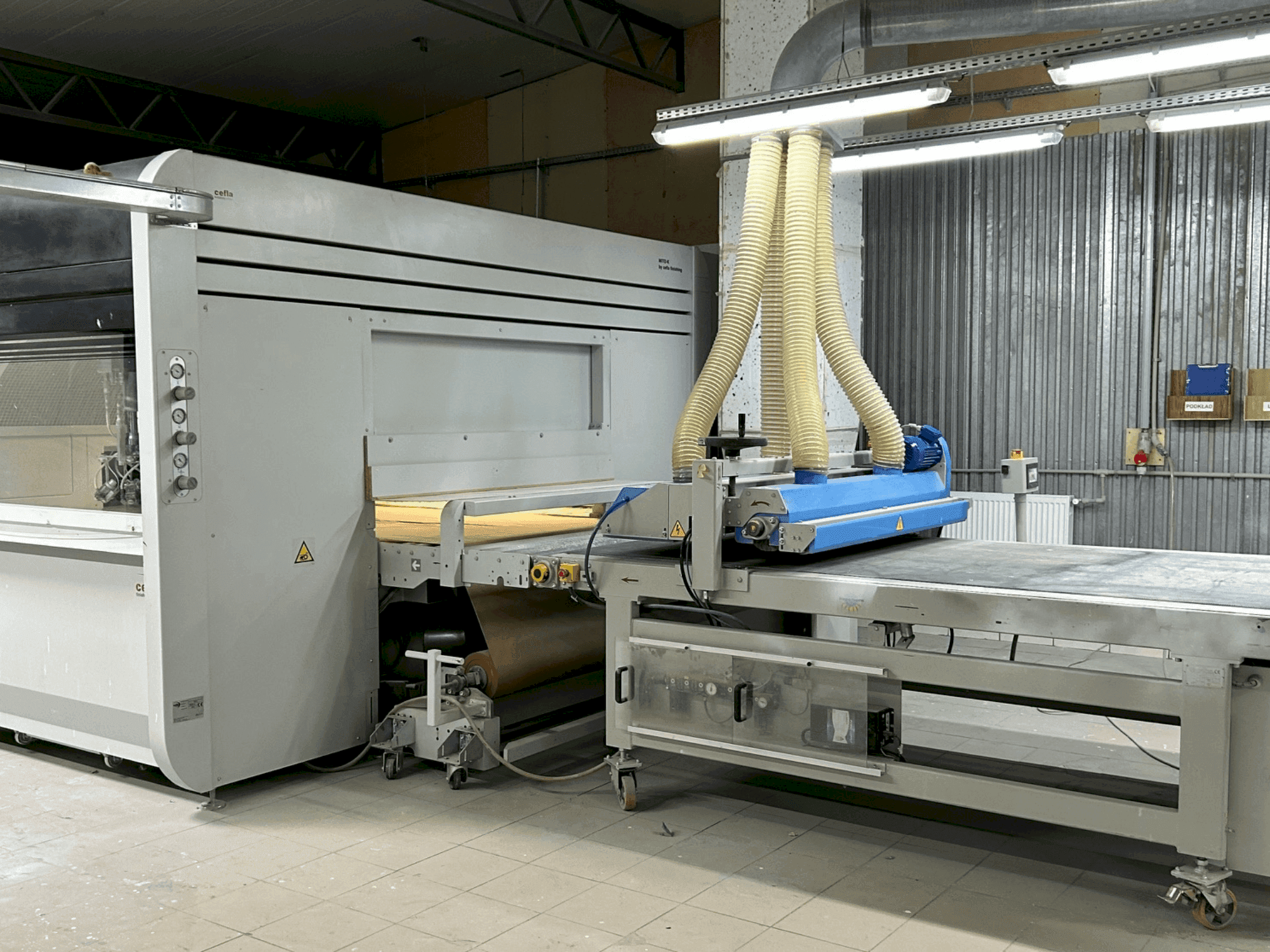 Vue de face de la machine CEFLA MITO K