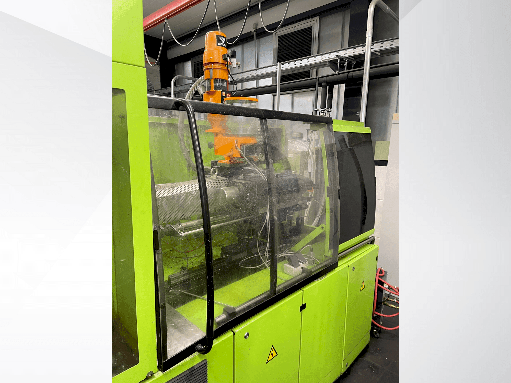 Vue de face de la machine Engel ES 330 H / 80V SOTR