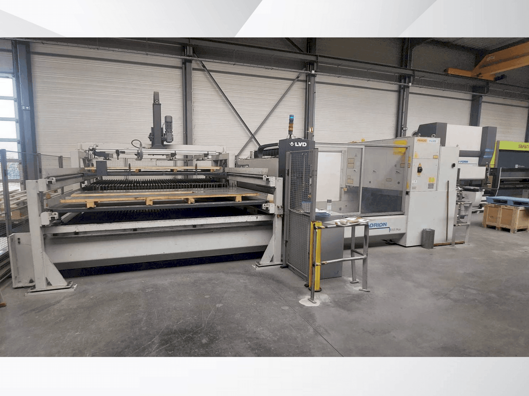 Vue de face de la machine LVD Orion 4KW