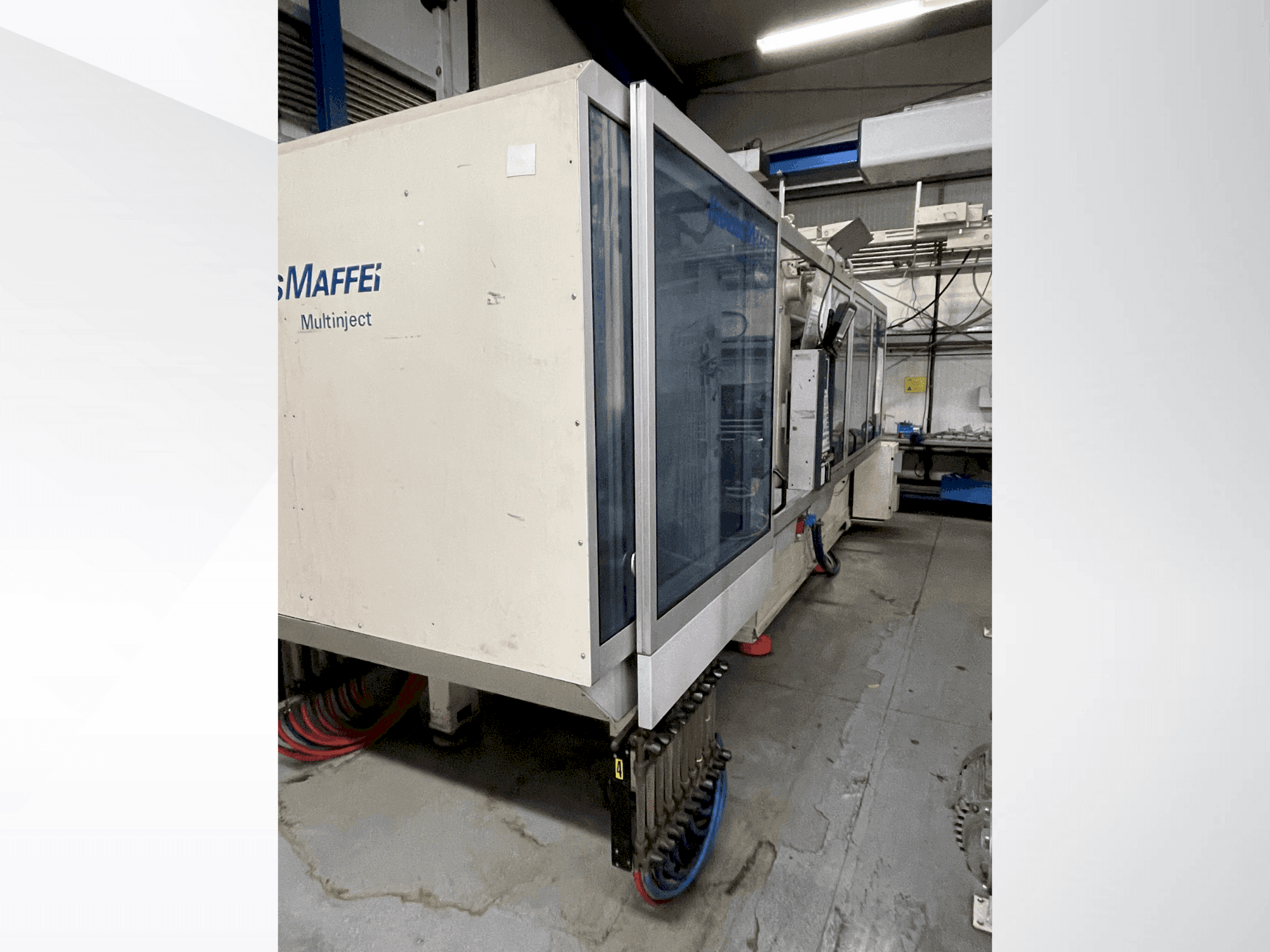 Vue de face de la machine Krauss Maffei 300-1400-390-3-CZ