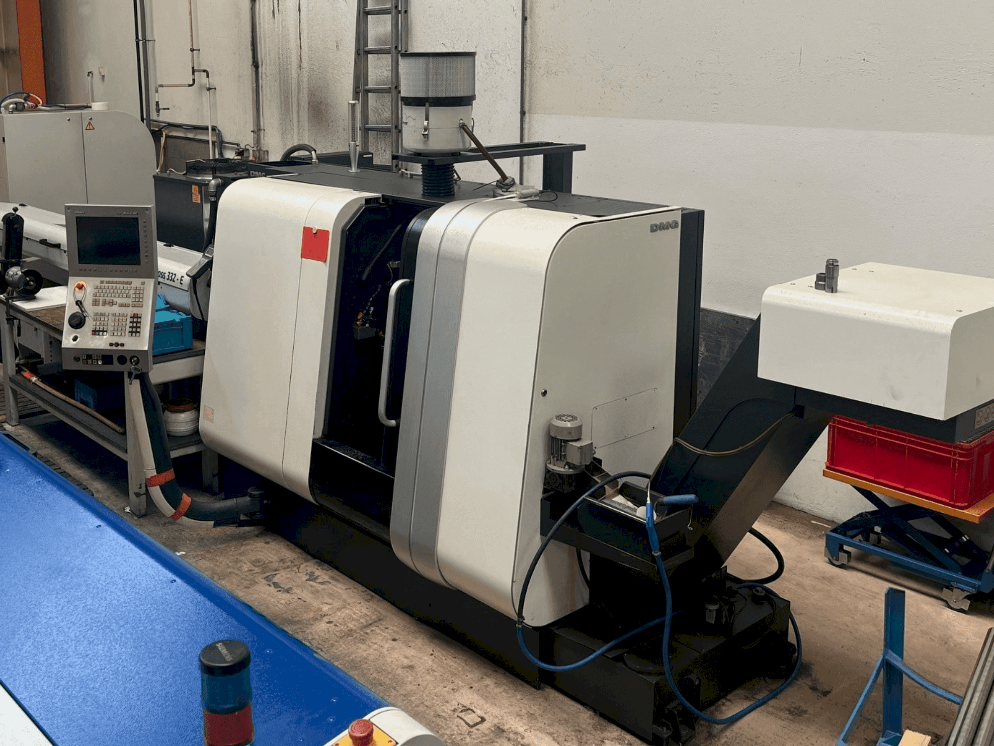 Vue de face de la machine Gildemeister Sprint 20-8