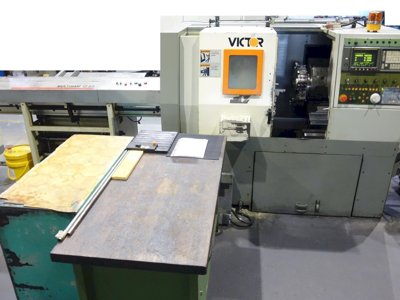 Vue de face de la machine Victor V Turn plus 15 (1996)