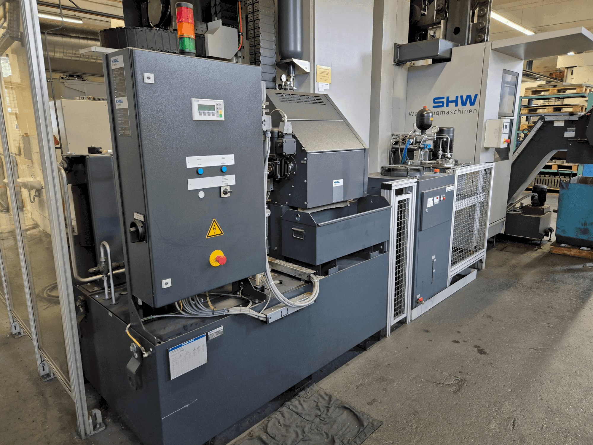 Vue de face de la machine SHW Unispeed 5