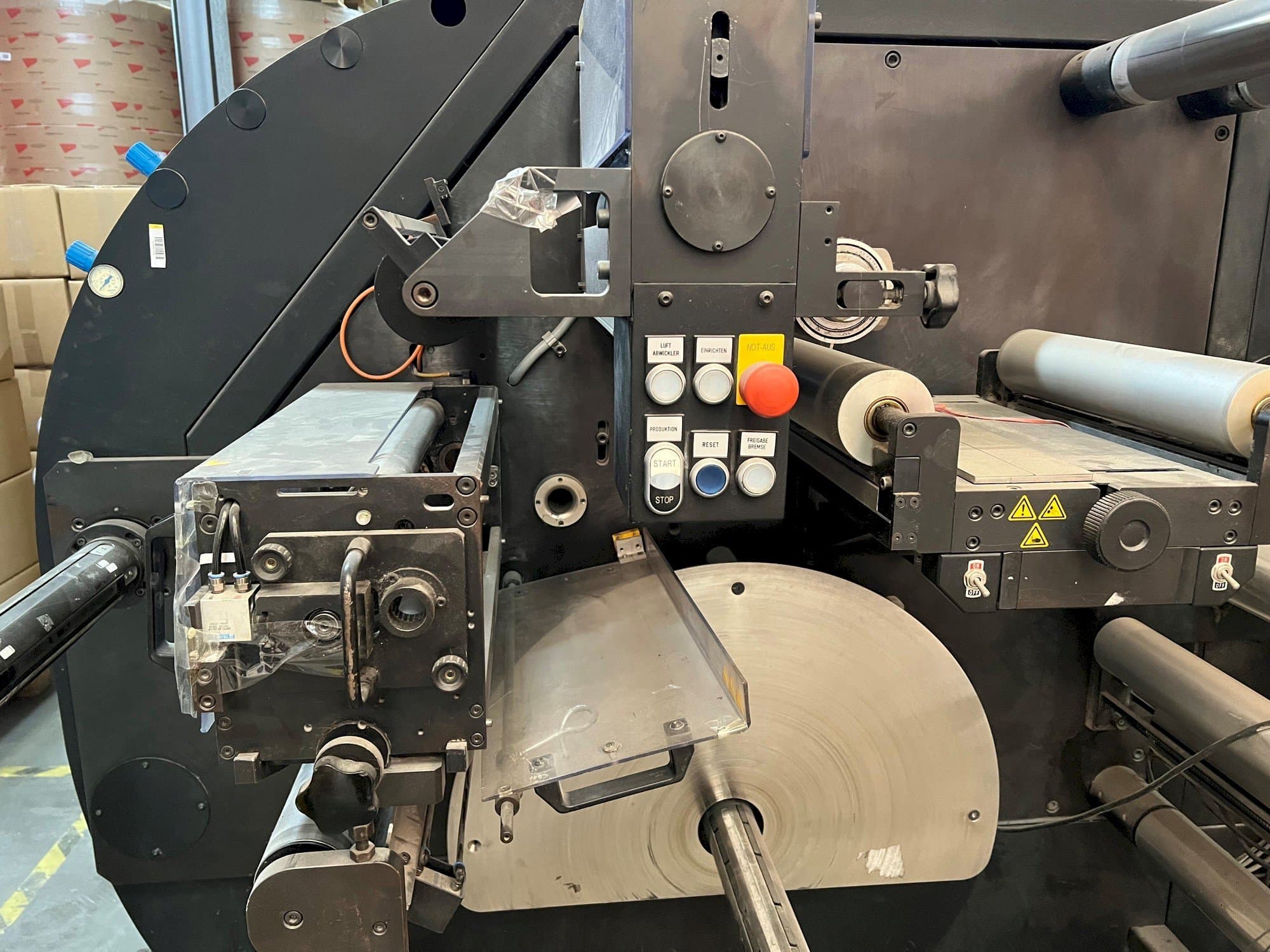 Vue de face de la machine FLEXOR 380B