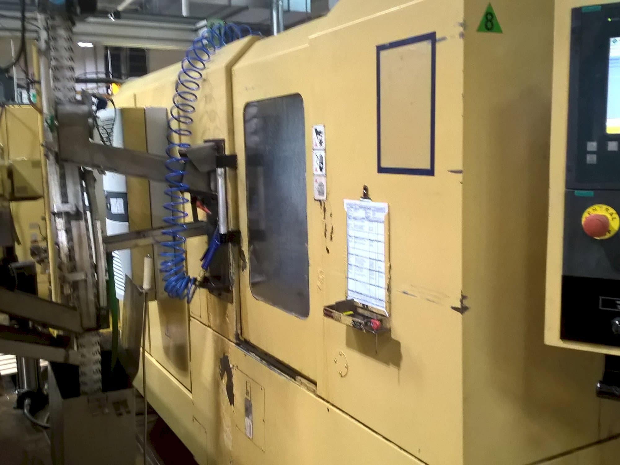 Vue latérale droite de la machine TAJMAC-ZPS SAL 100/4