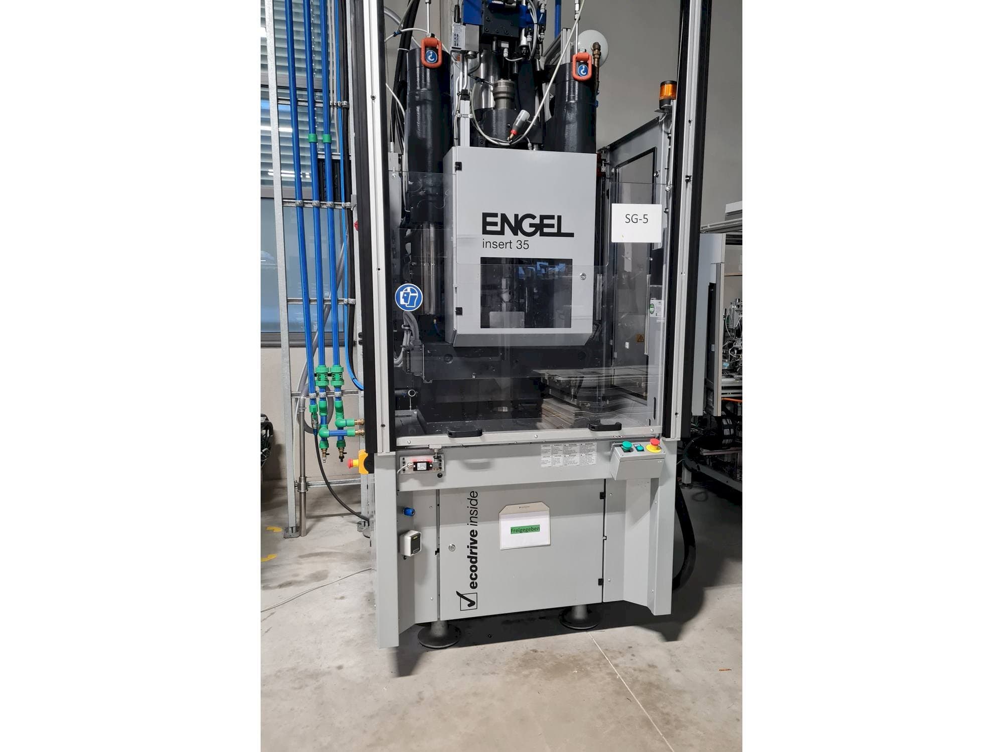 Vue de face de la machine Engel insert 60V-35 single XS ecodrive