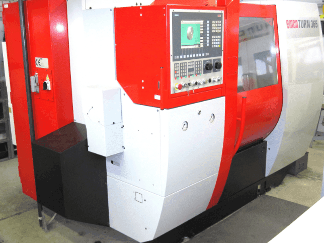 Vue de face de la machine EMCO turn 365 tcmy