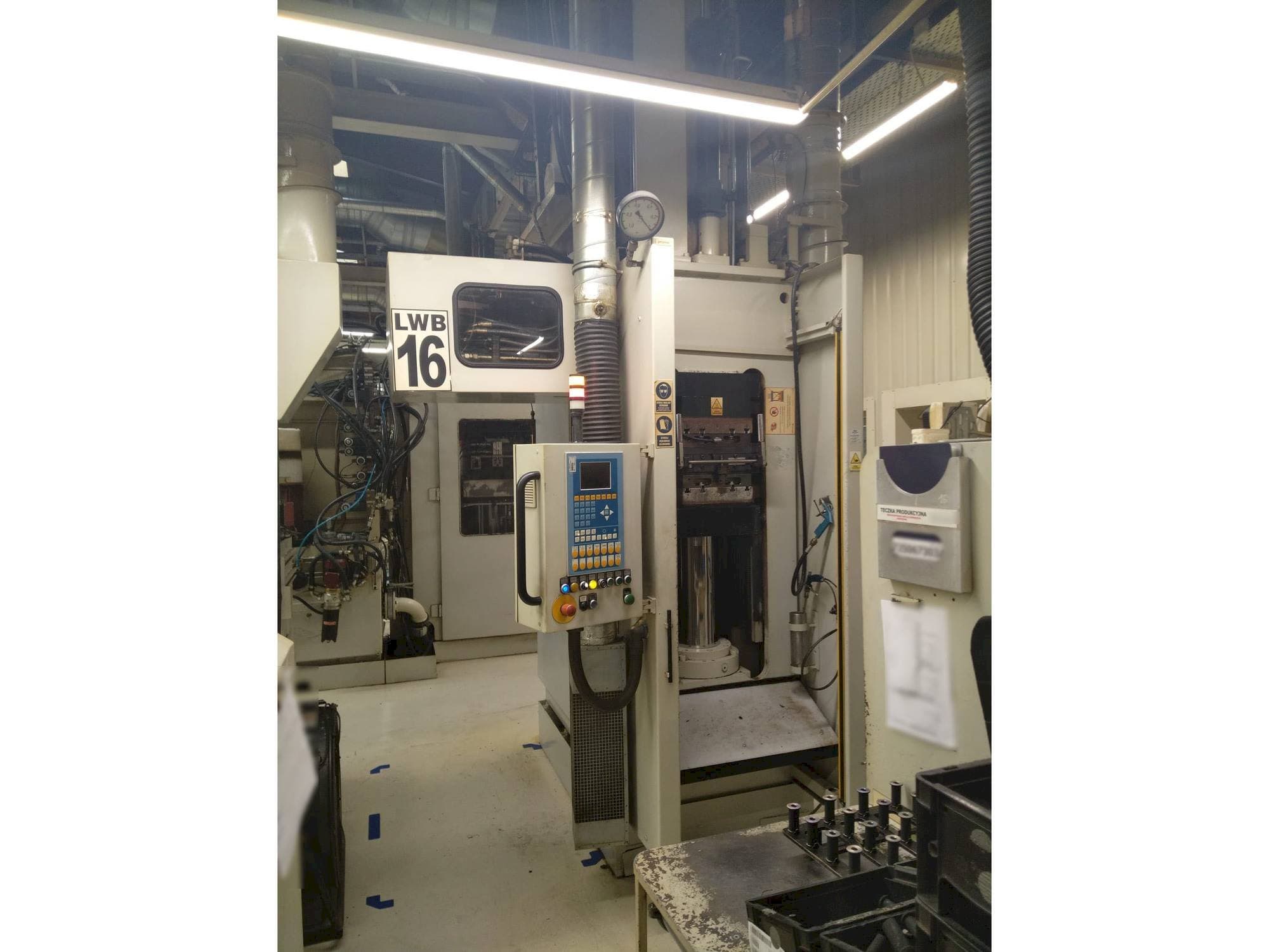 Vue de face de la machine LWB STEINL VRE 1100/1000