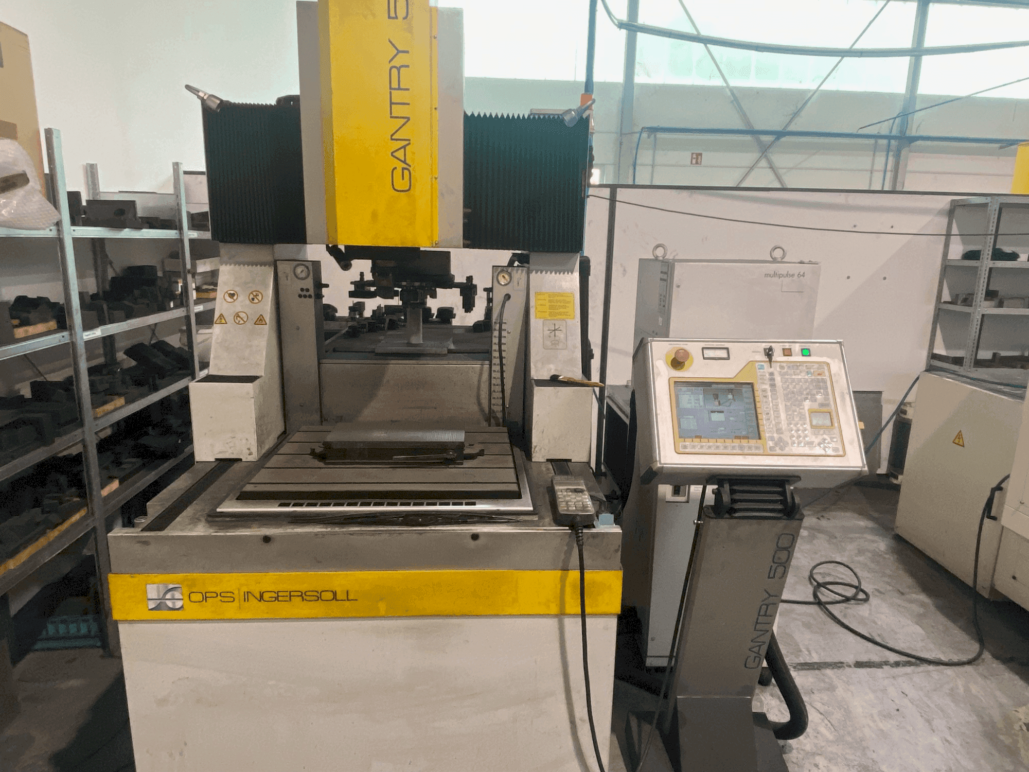 Vue de face de la machine OPS INGERSOLL Gantry 500