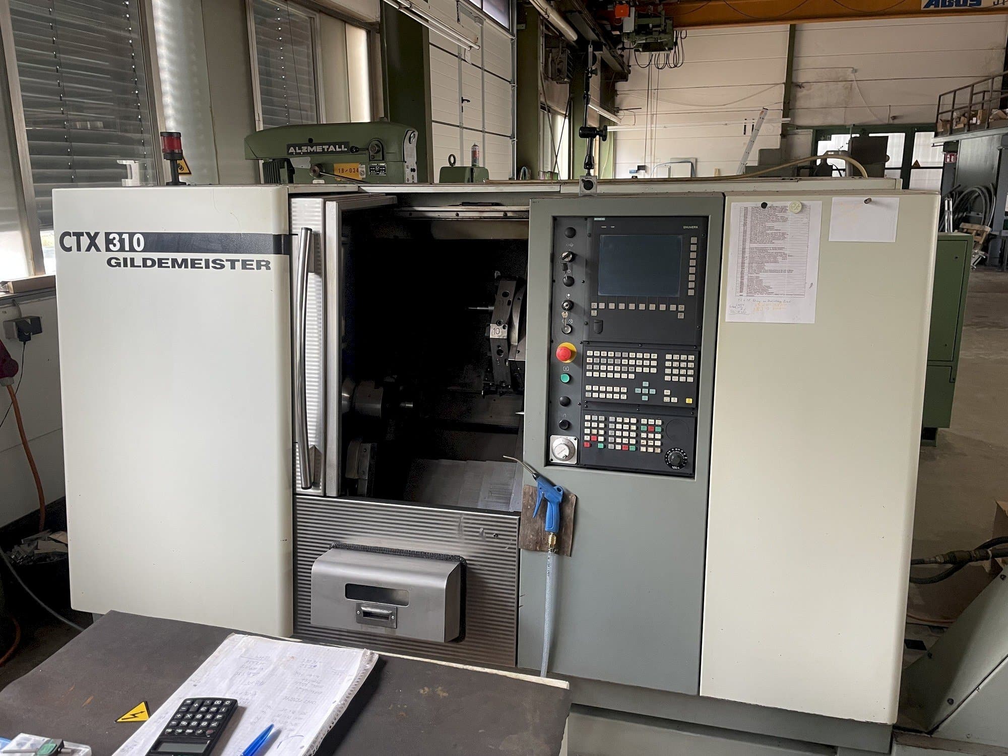 Vue de face de la machine Gildemeister CTX 310