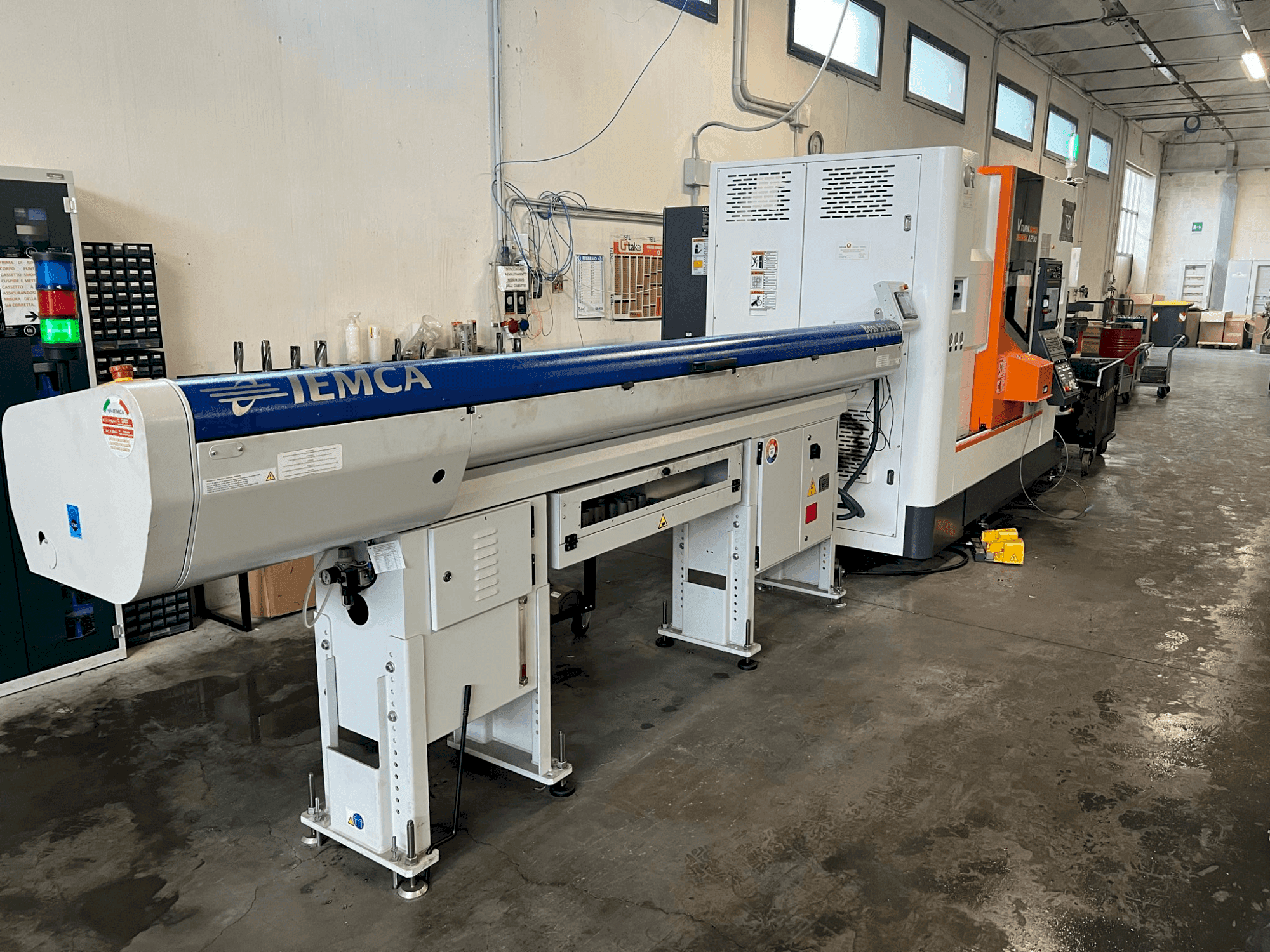 Vue de face de la machine Victor V-turn A200Y