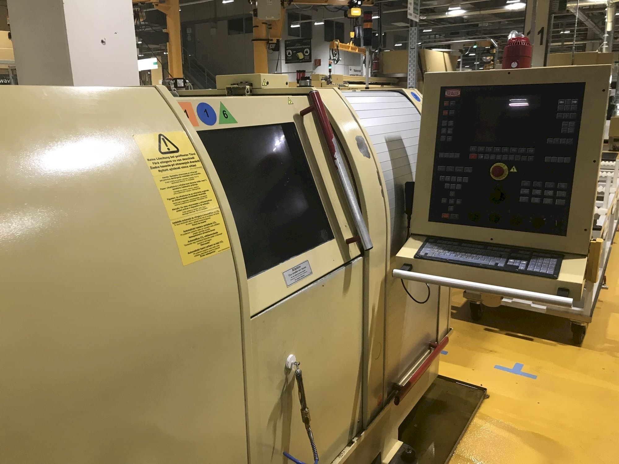 Vue de face de la machine TRAUB TNL 26 K