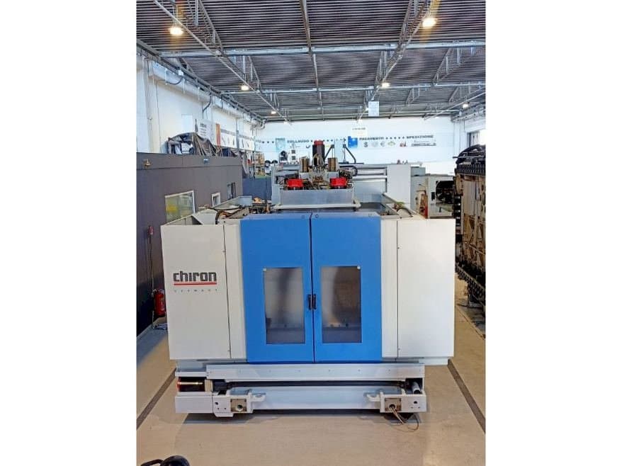 Vue de face de la machine CHIRON DZ24 WM HS