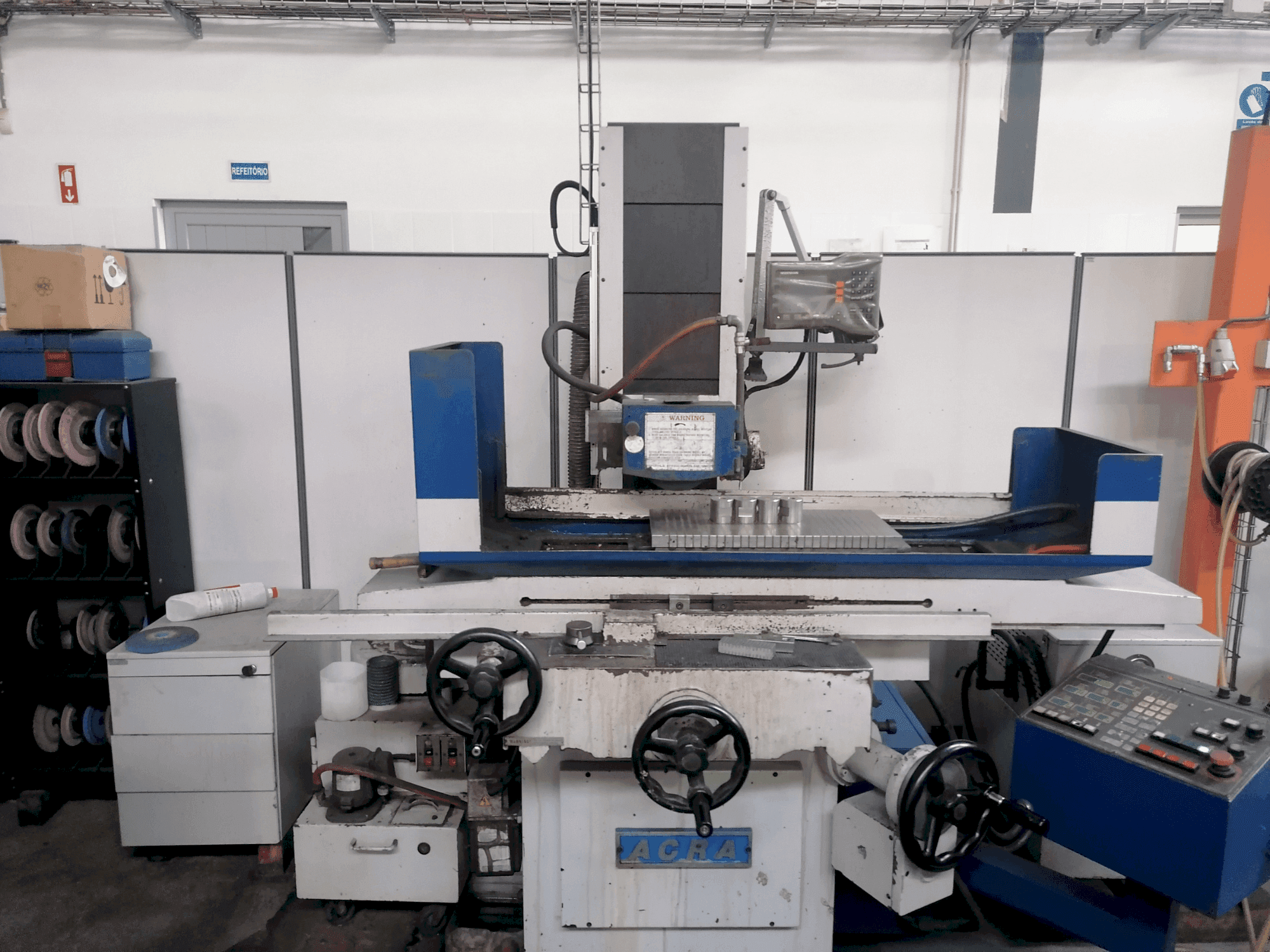 Vue de face de la machine ACRA ASG 1224HS