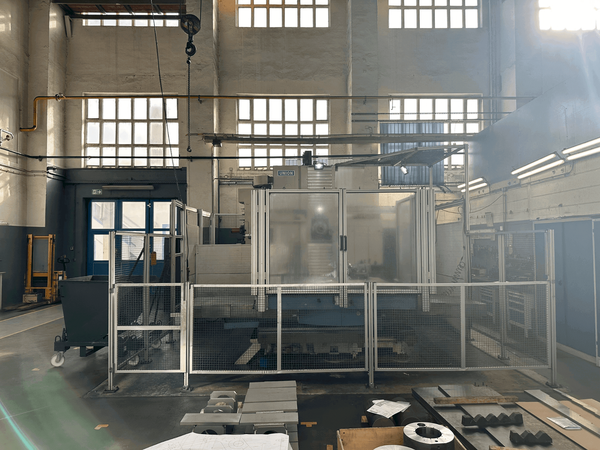 Vue de face de la machine Union TC 110