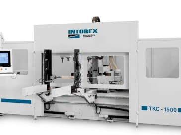 Vue de face de la machine INTOREX TKC-1500