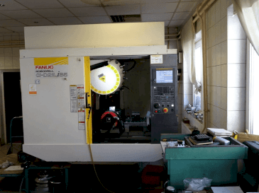 Vue de face de la machine FANUC Alfa D21LiB5