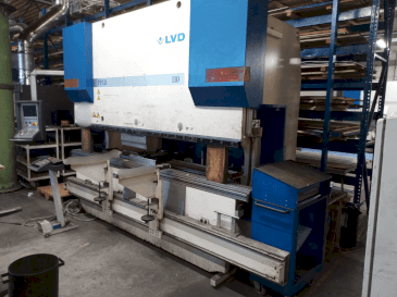Vue de face de la machine LVD PPEB 110/30