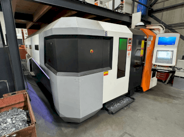 Vue de face de la machine ERMAKSAN Fibermak Momentum Gen-3 4,0,kW