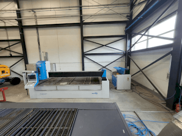 Vue de face de la machine MAVIJET MJT-W53D- 4020