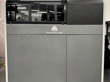 Vue de face de la machine STEINER Projet MJP 2500 Plus