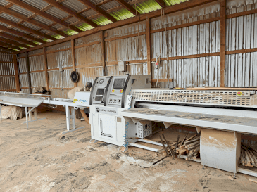 Vue de face de la machine METAL TECHNIKA OWD-1600