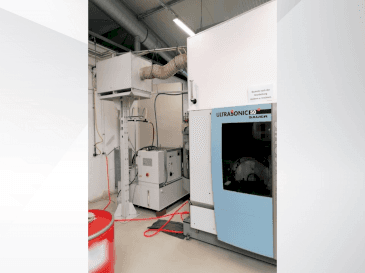 Vue de face de la machine DMG Sauer Ultra sonic 50