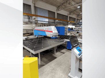 Vue de face de la machine Euromac STX FLEX 12 1500/22-2500